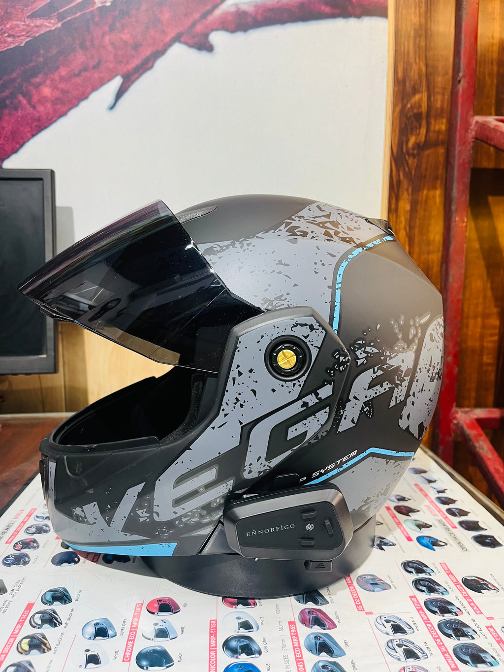 Vega Crux Victor With Bluetooth