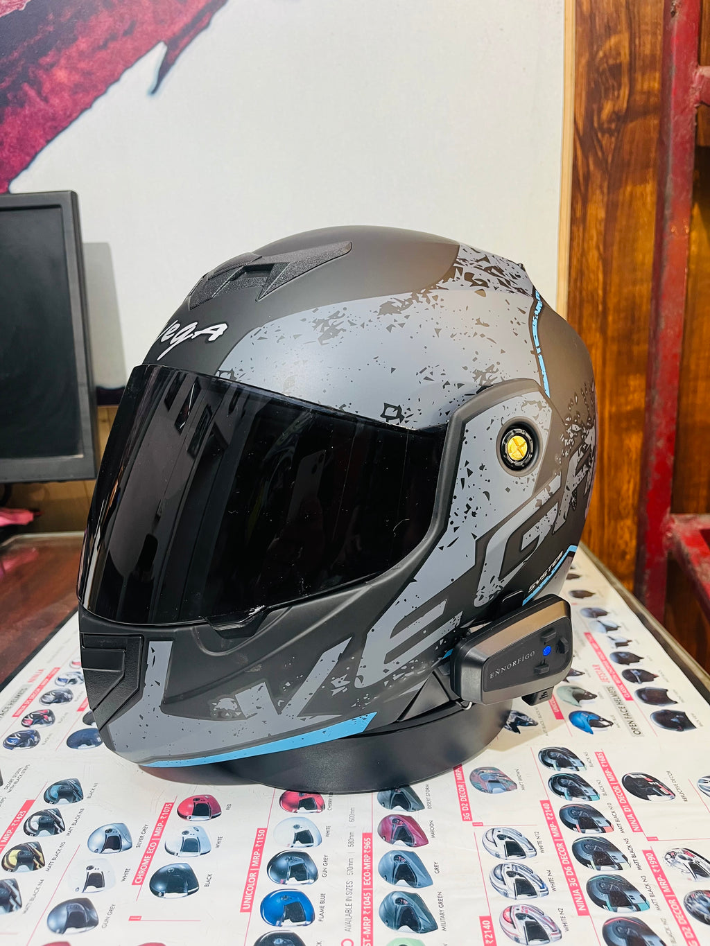Vega Crux Victor With Bluetooth