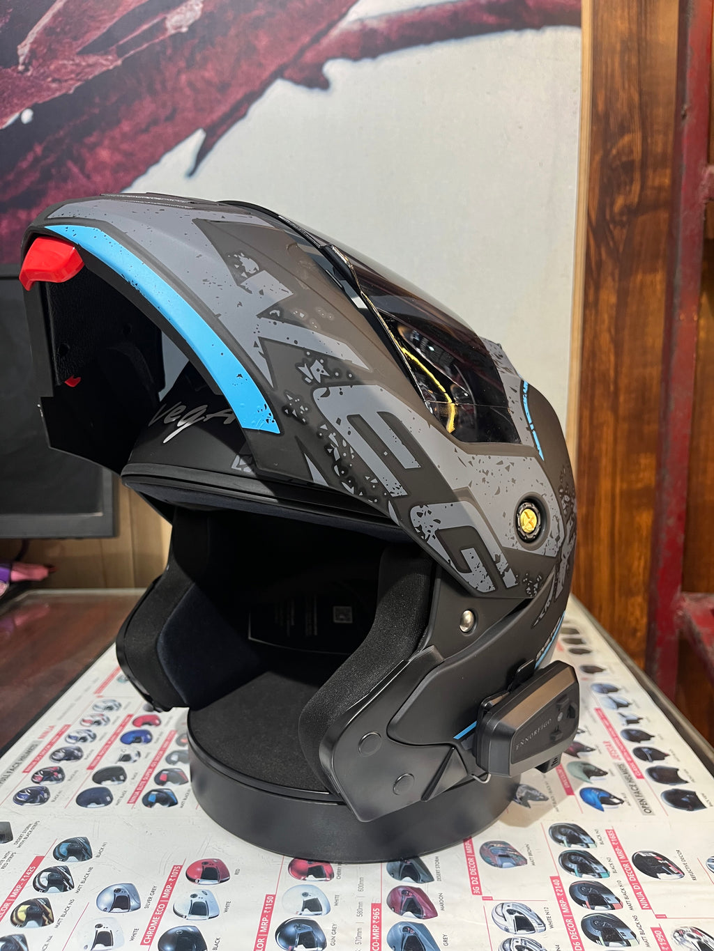 Vega Crux Victor With Bluetooth